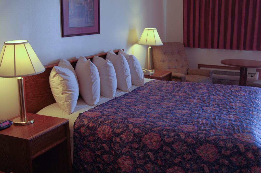 เรนโบว์ โมเทล แฮสทิงส์ Motel เฮสติงส์ ภายนอก รูปภาพ