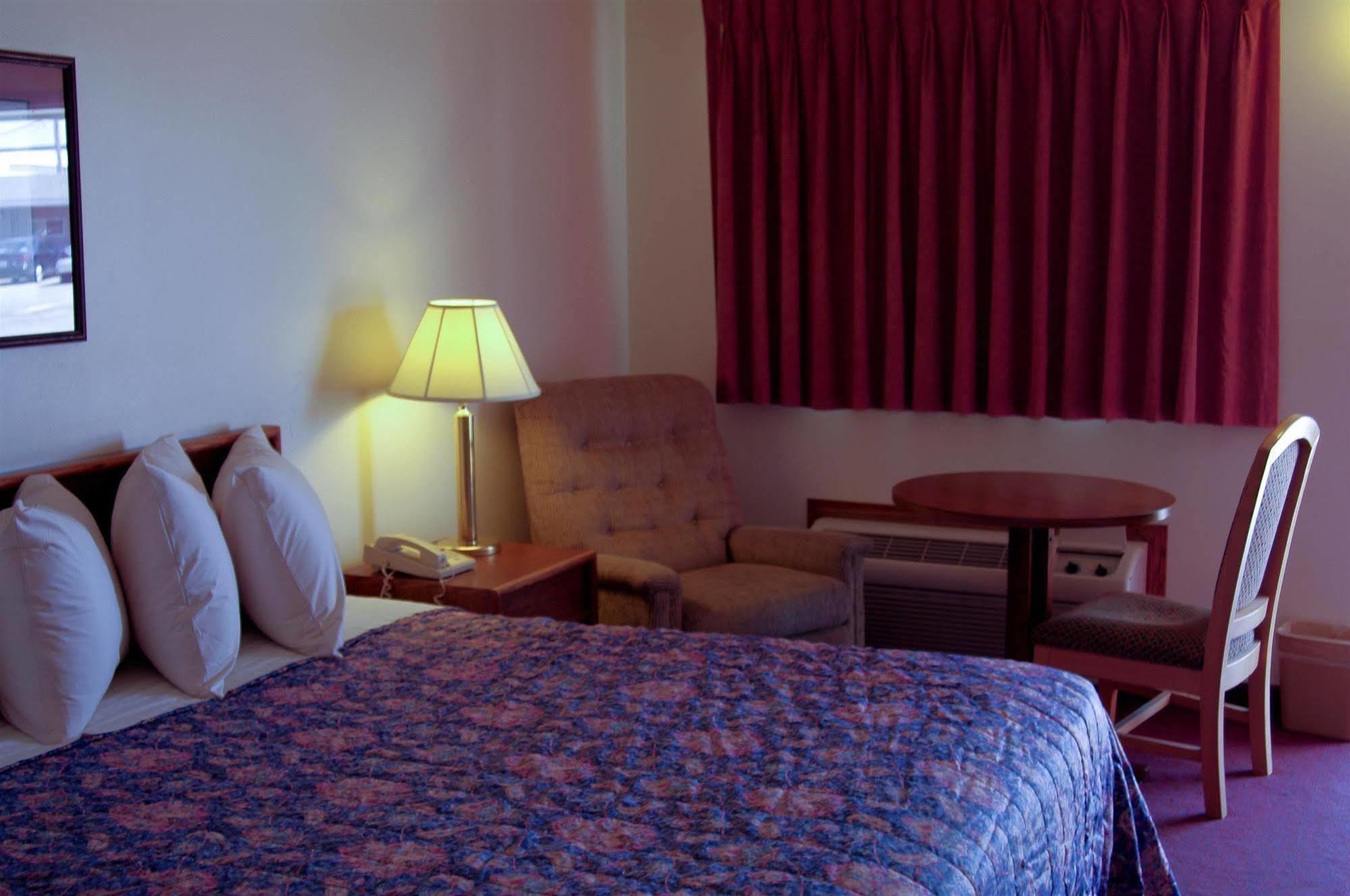 เรนโบว์ โมเทล แฮสทิงส์ Motel เฮสติงส์ ภายนอก รูปภาพ
